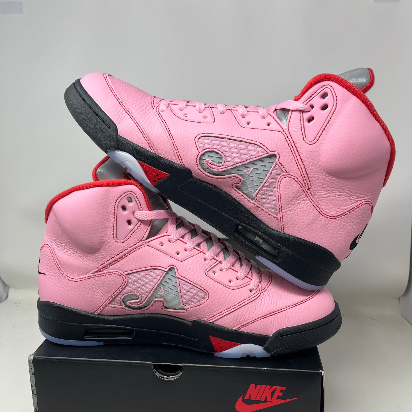 Jordan 5 Retro Awake NY Arctic Pink Used