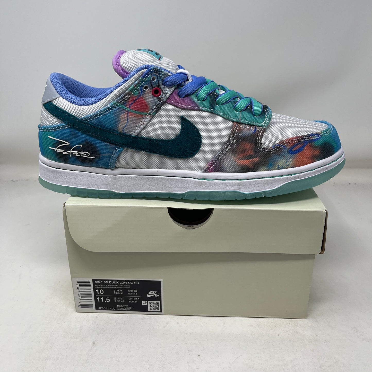 Nike SB Dunk Low Futura Laboratories Bleached Aqua