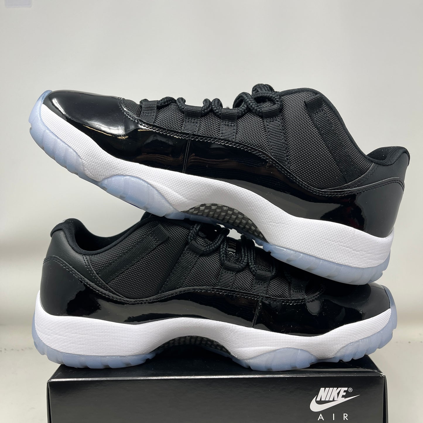 Jordan 11 Retro Low Space Jam Used