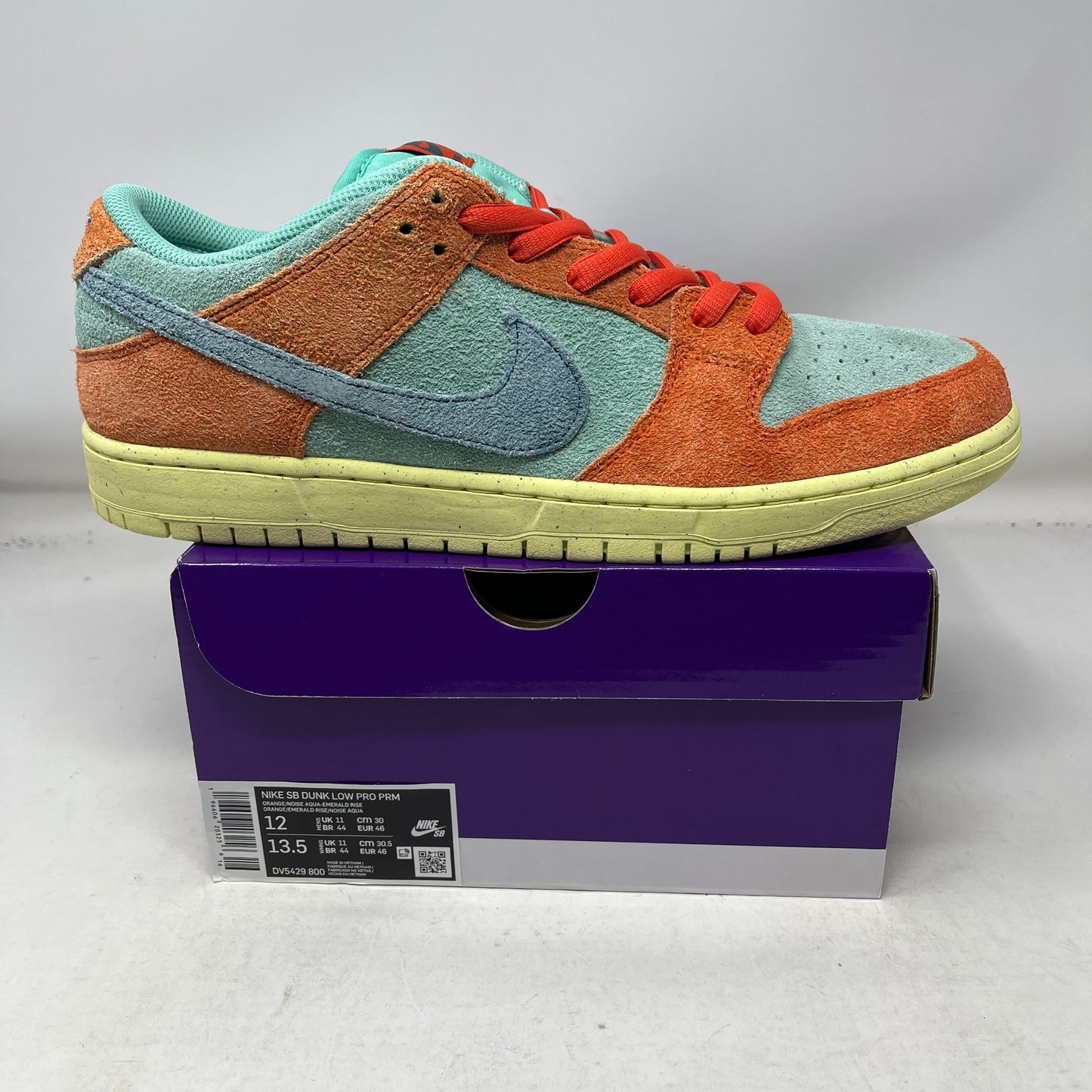 Nike SB Dunk Low Orange Emerald Rise