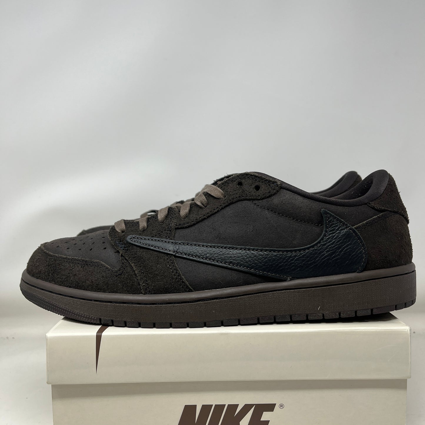 Jordan 1 Retro Low OG SP Travis Scott Velvet Brown Used