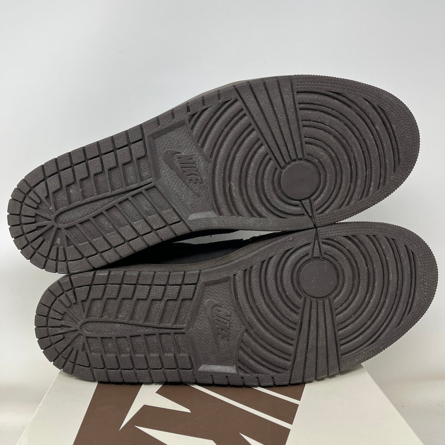 Jordan 1 Retro Low OG SP Travis Scott Velvet Brown Used