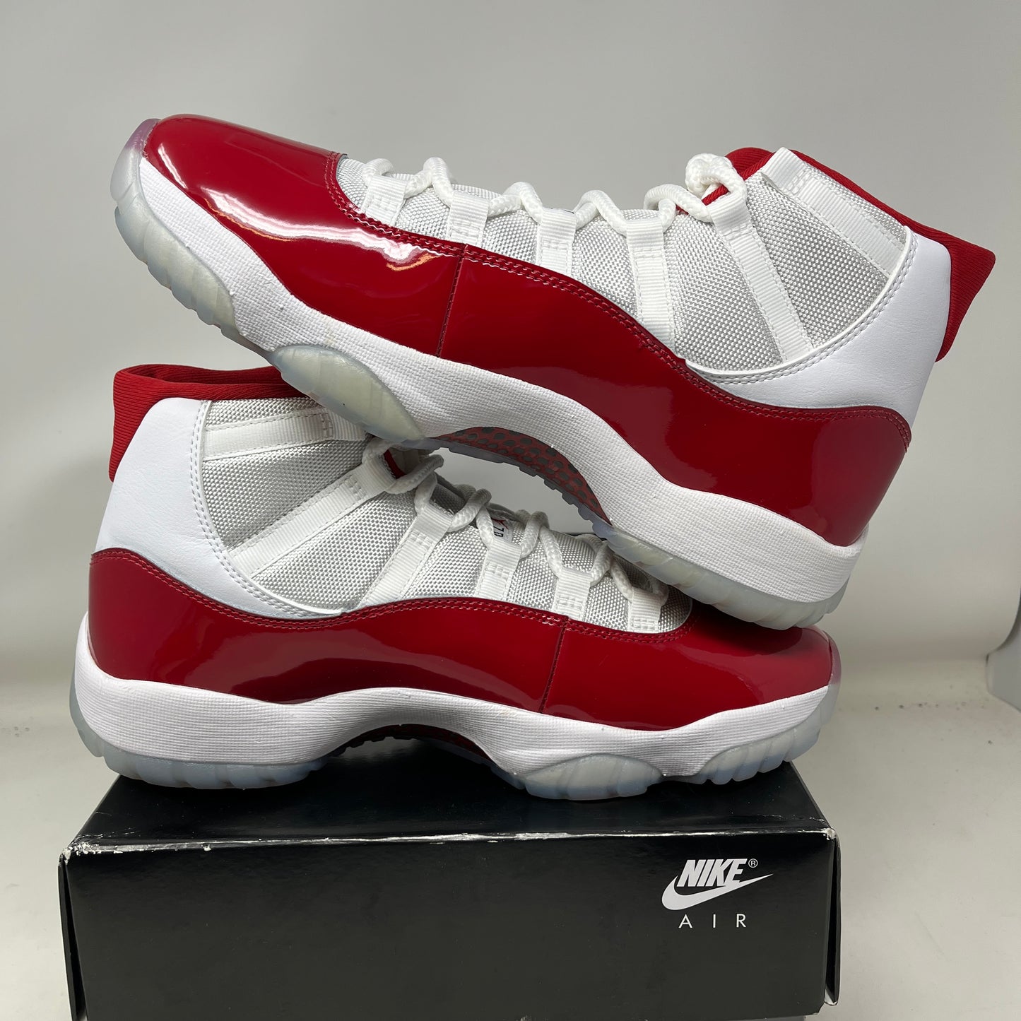 Jordan 11 Retro Cherry (2022)