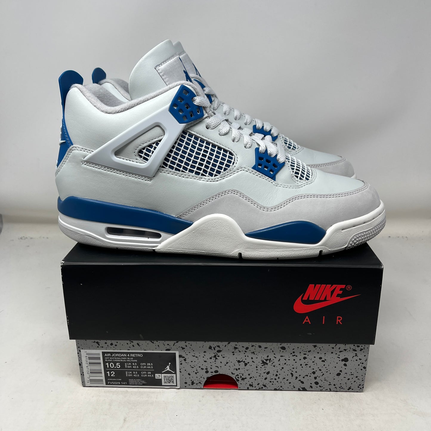 Jordan 4 Retro Military Blue (2024) Used