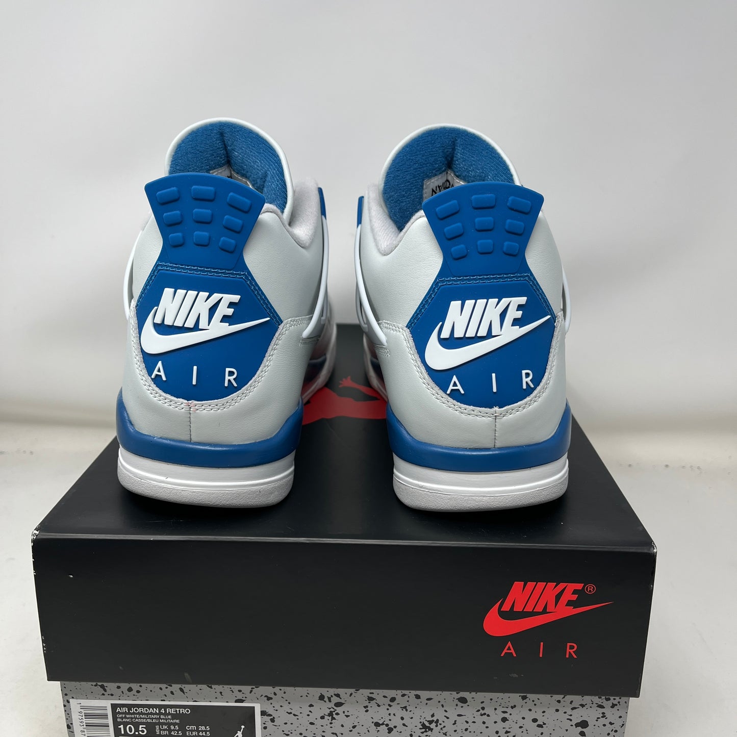 Jordan 4 Retro Military Blue (2024) Used