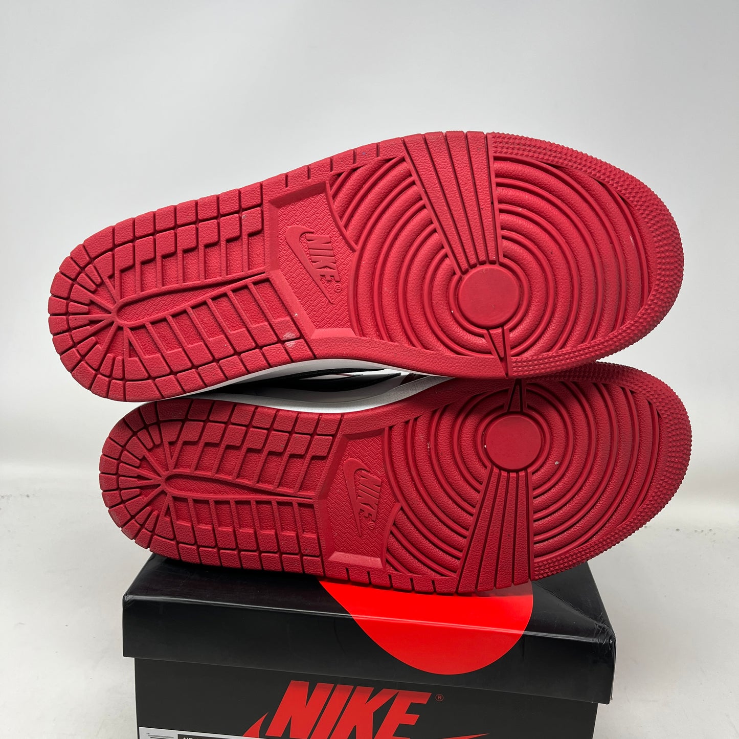 Jordan 1 Retro Low OG Chicago (2025) Used