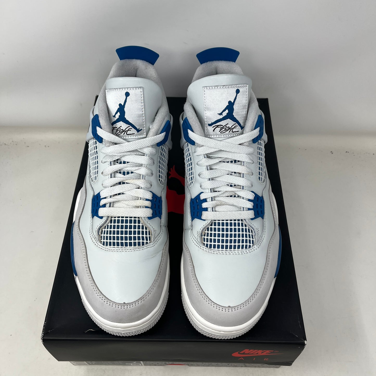 Jordan 4 Retro Military Blue (2024) Used