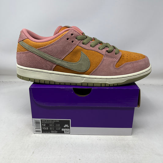 Nike SB Dunk Low Red Stardust