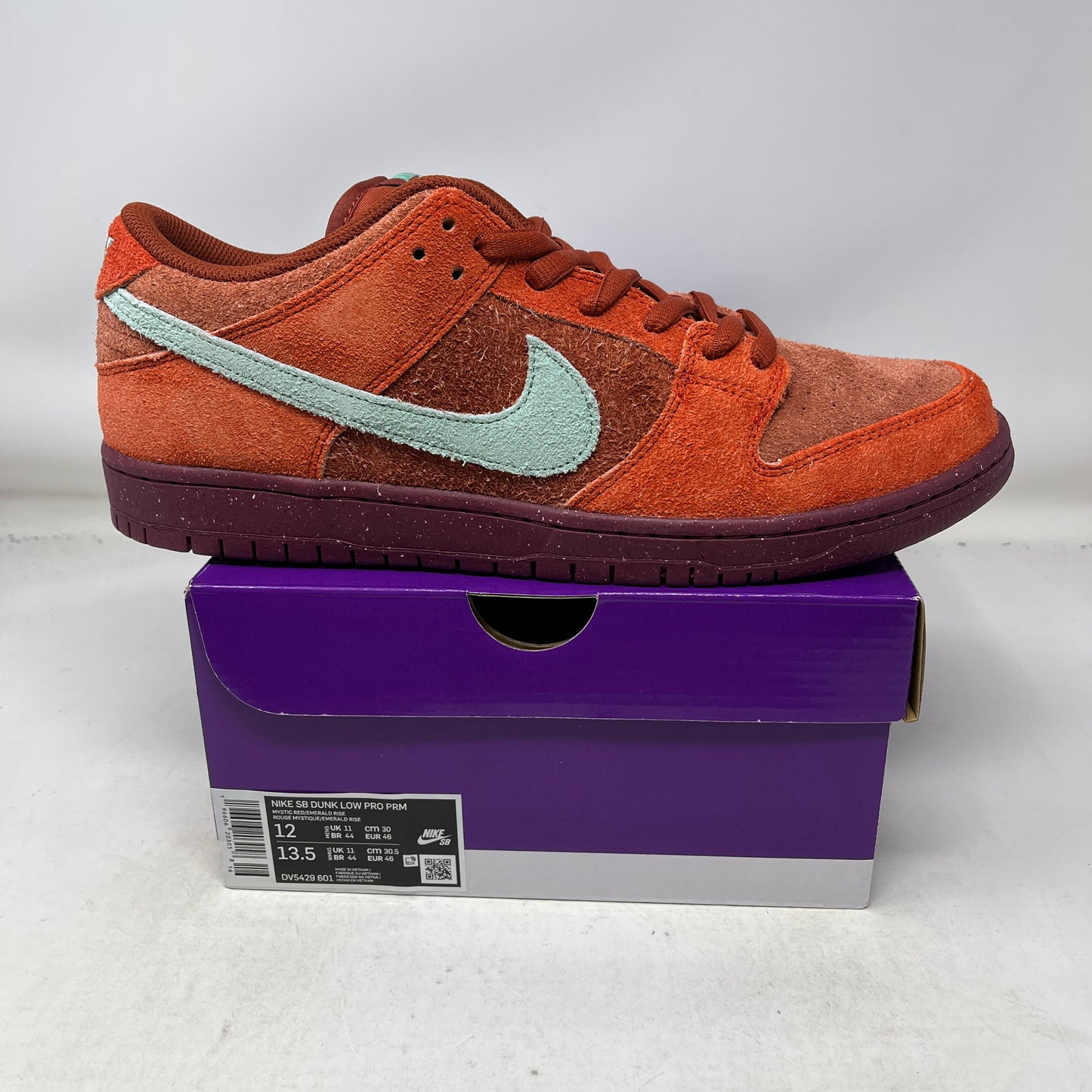 Nike SB Dunk Low Mystic Red Rosewood