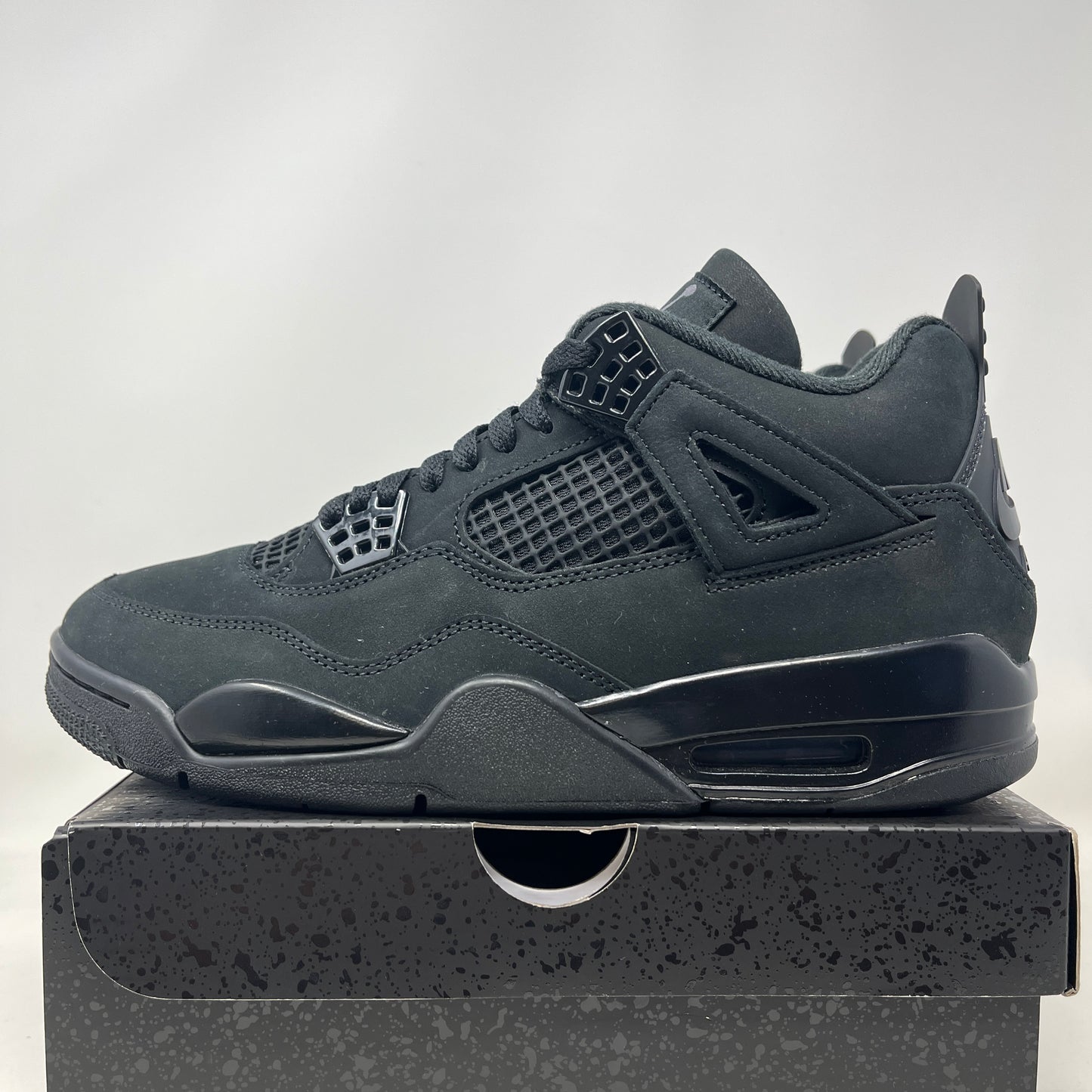 Jordan 4 Retro Black Cat (2025)