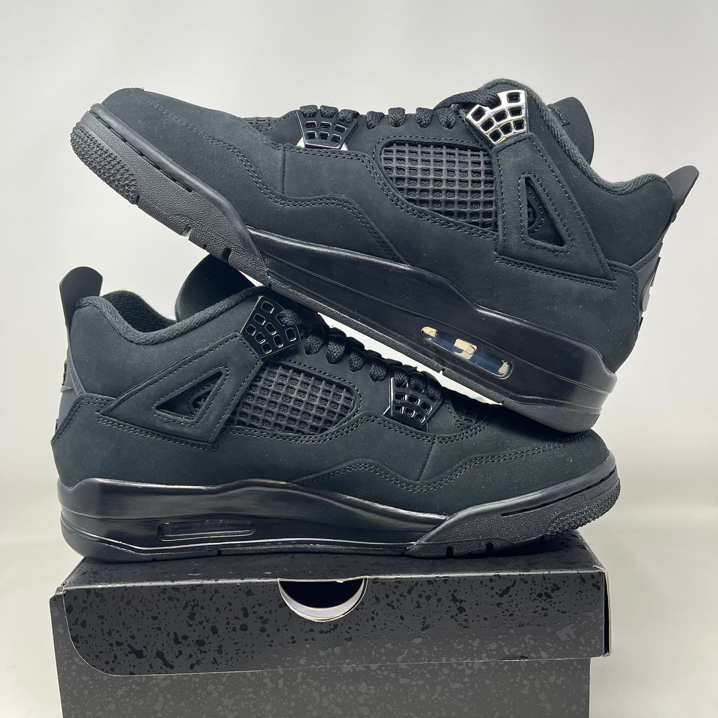 Jordan 4 Retro Black Cat (2025)