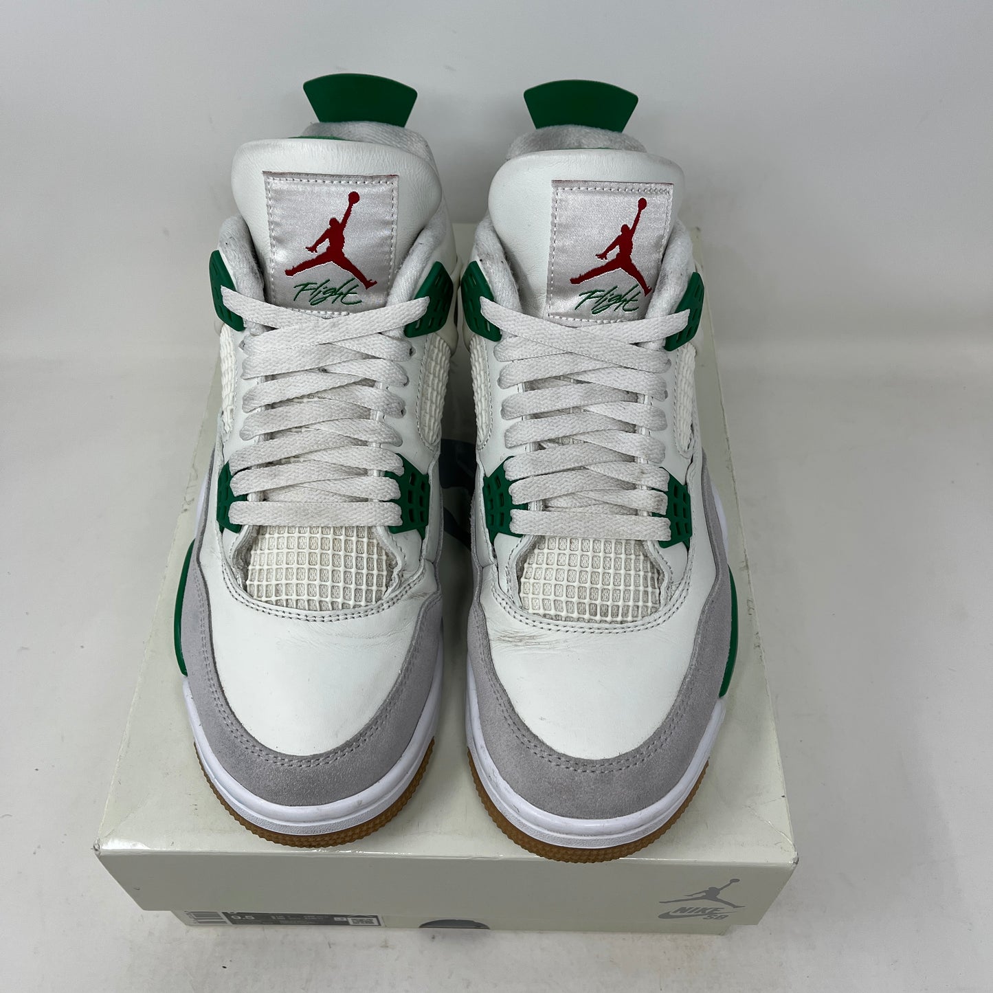 Jordan 4 Retro SB Pine Green Used