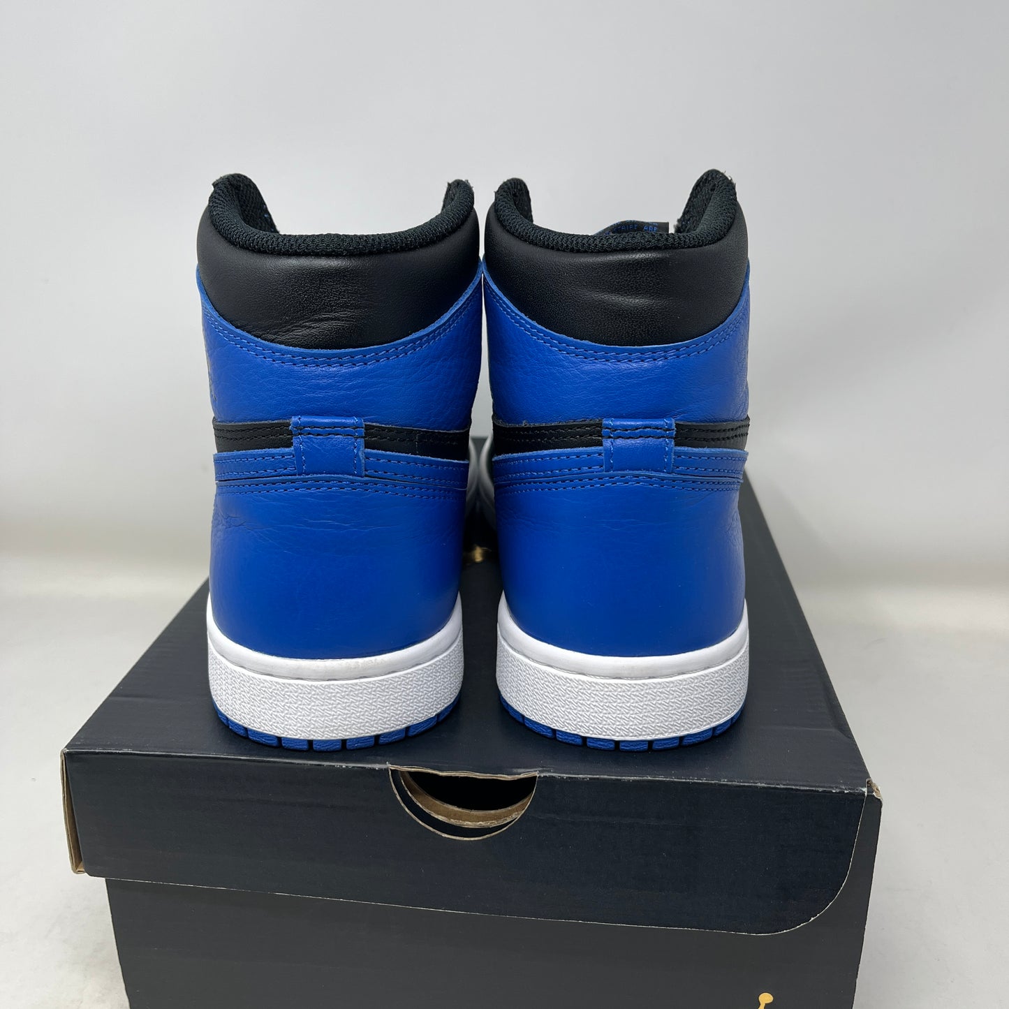 Jordan 1 Retro Royal (2017) Used (Replacement Box)