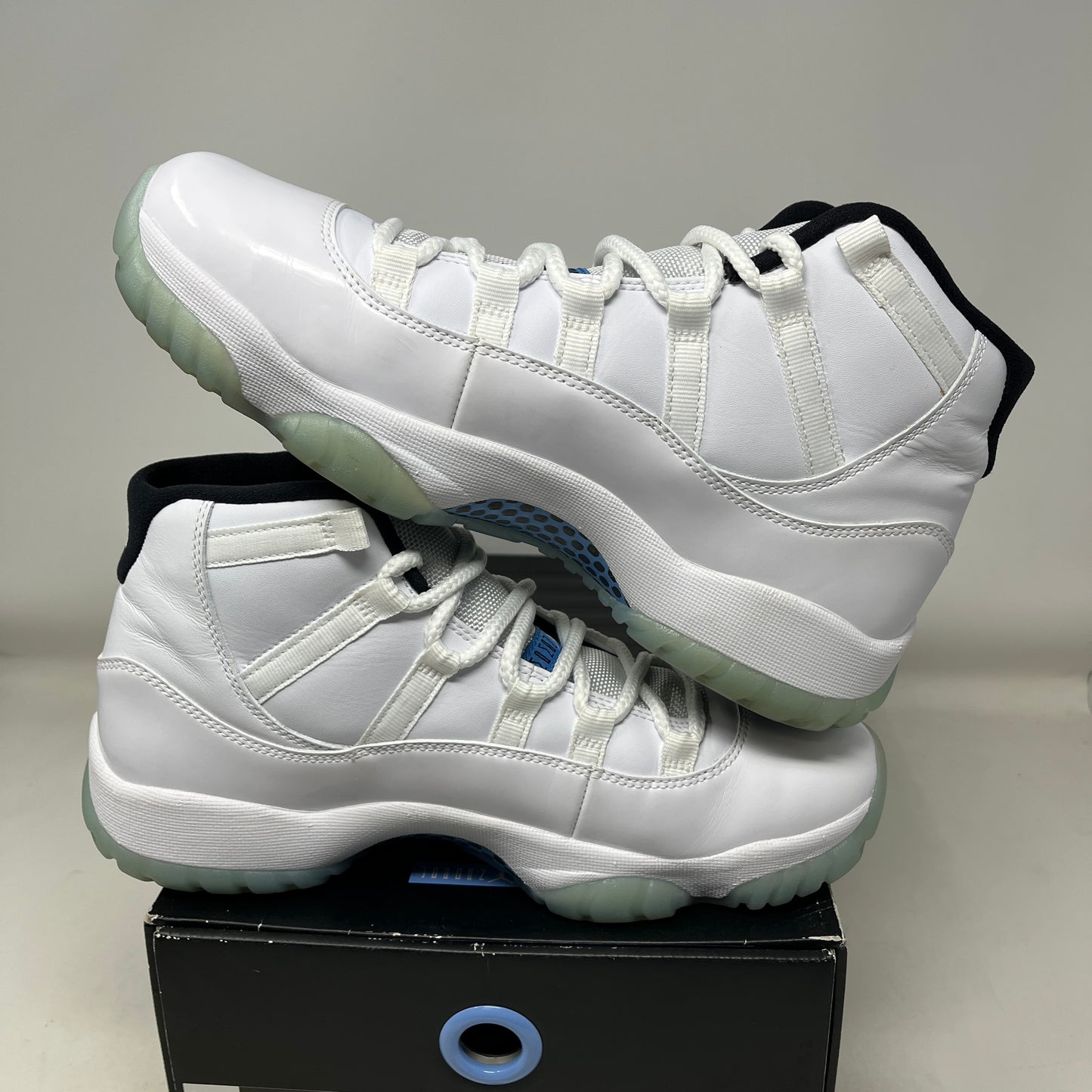 Jordan 11 Retro Legend Blue (2014) Used