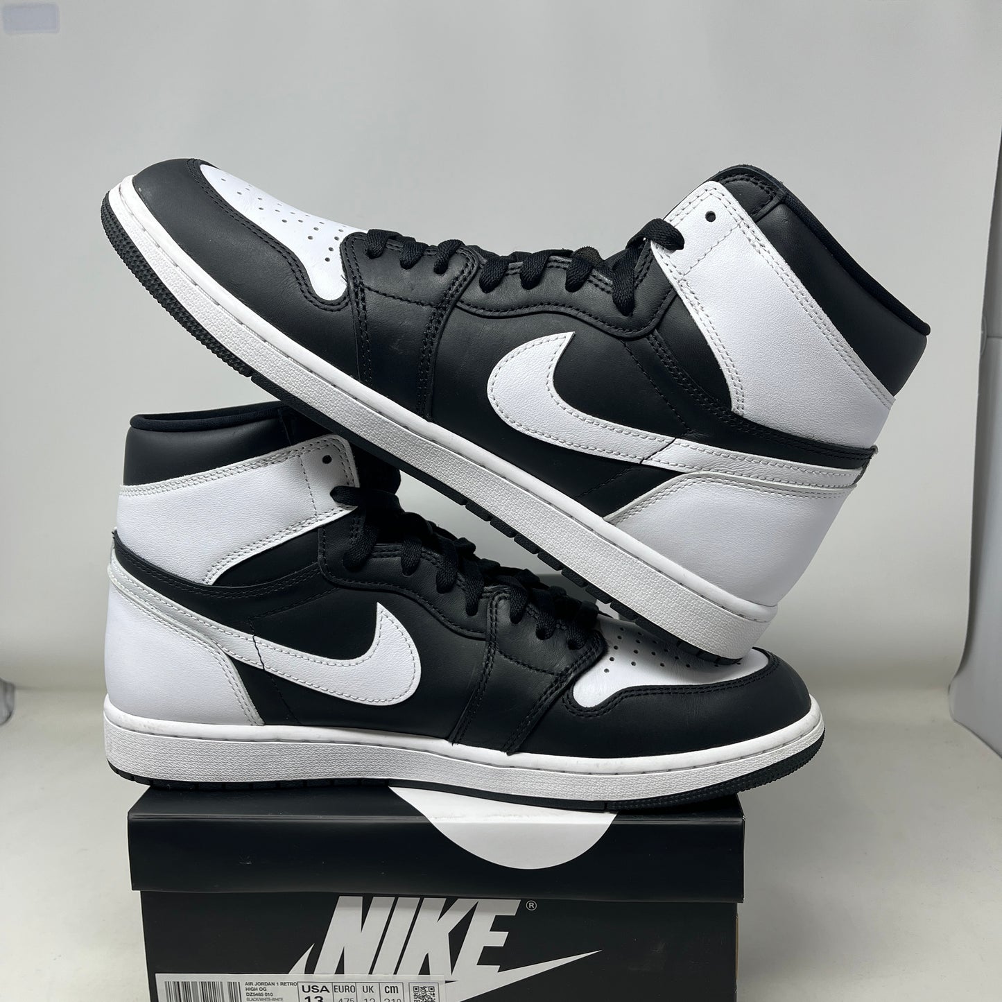 Jordan 1 Retro High OG Black White Used
