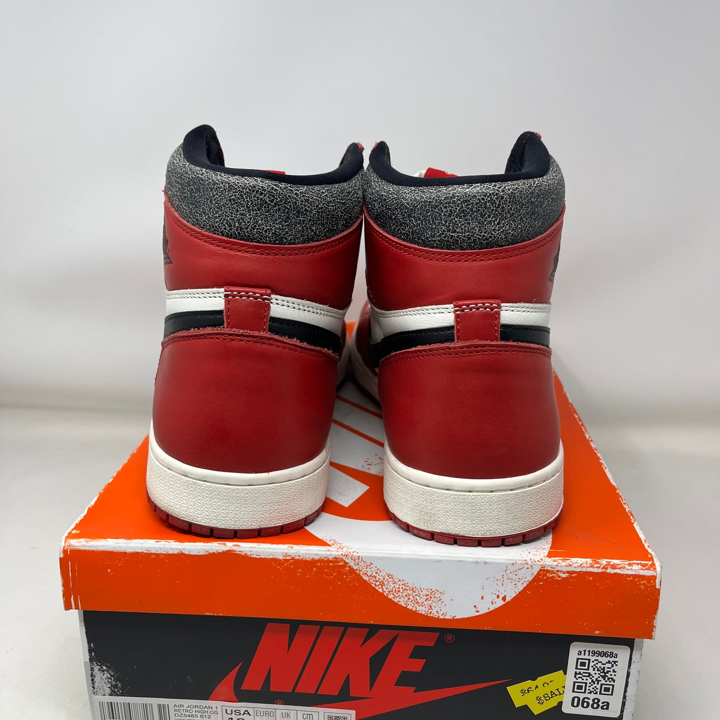 Jordan 1 Retro High OG Chicago Lost and Found Used