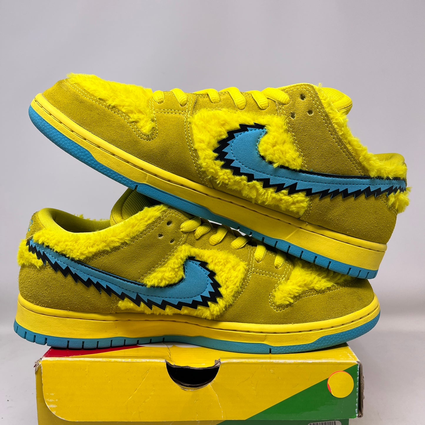 Nike SB Dunk Low Grateful Dead Bears Opti Yellow Used