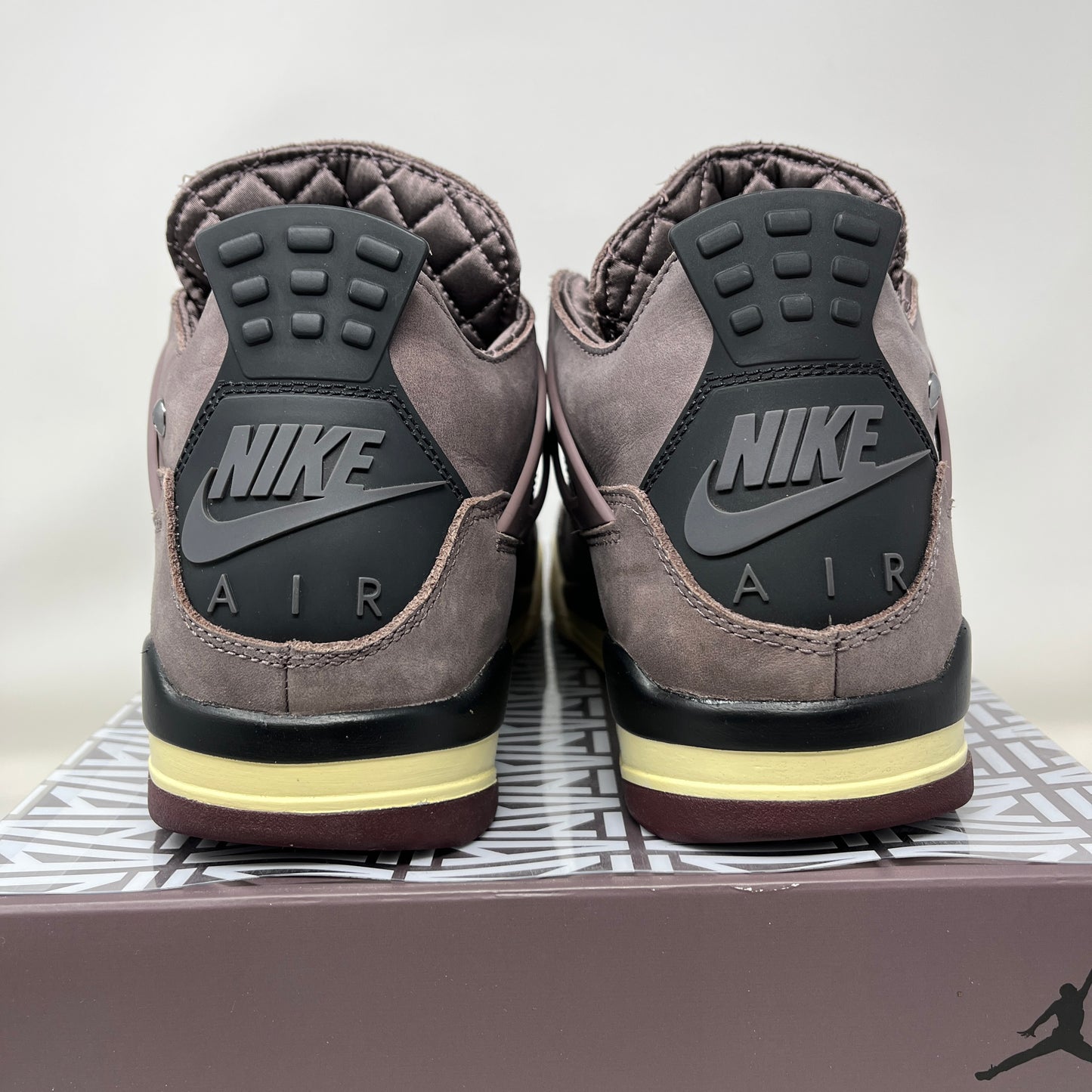Jordan 4 Retro SP A Ma Maniére Violet Ore Used