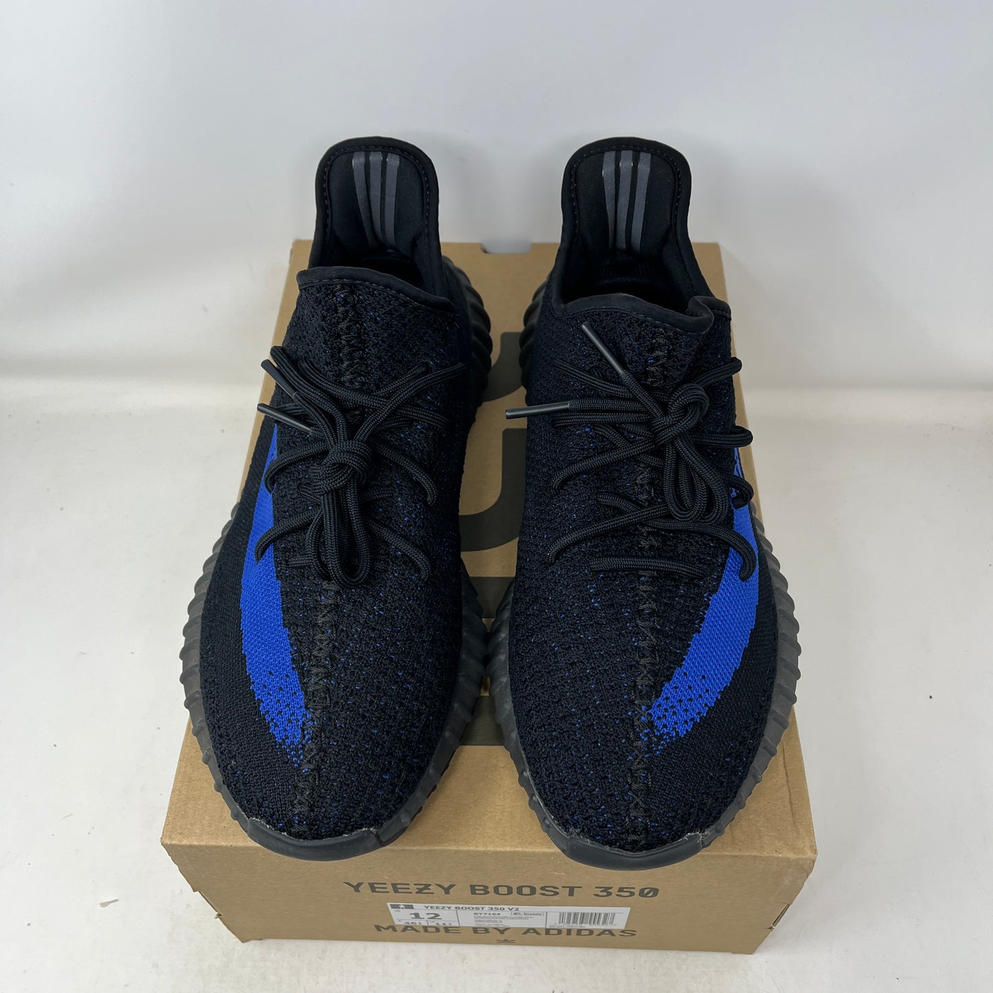 adidas Yeezy Boost 350 V2 Dazzling Blue Used