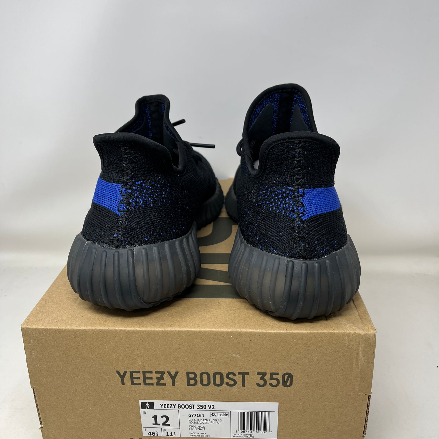 adidas Yeezy Boost 350 V2 Dazzling Blue Used