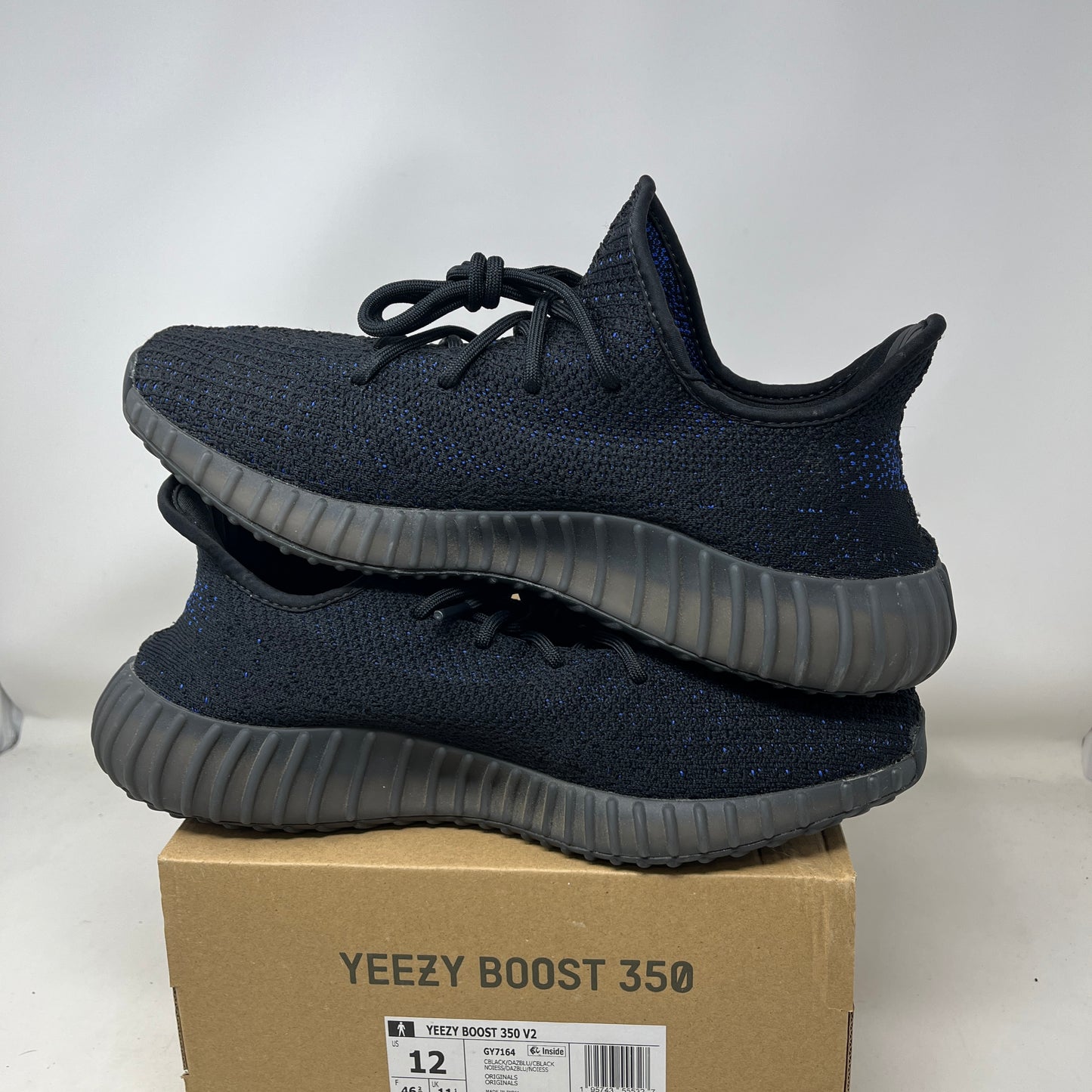adidas Yeezy Boost 350 V2 Dazzling Blue Used