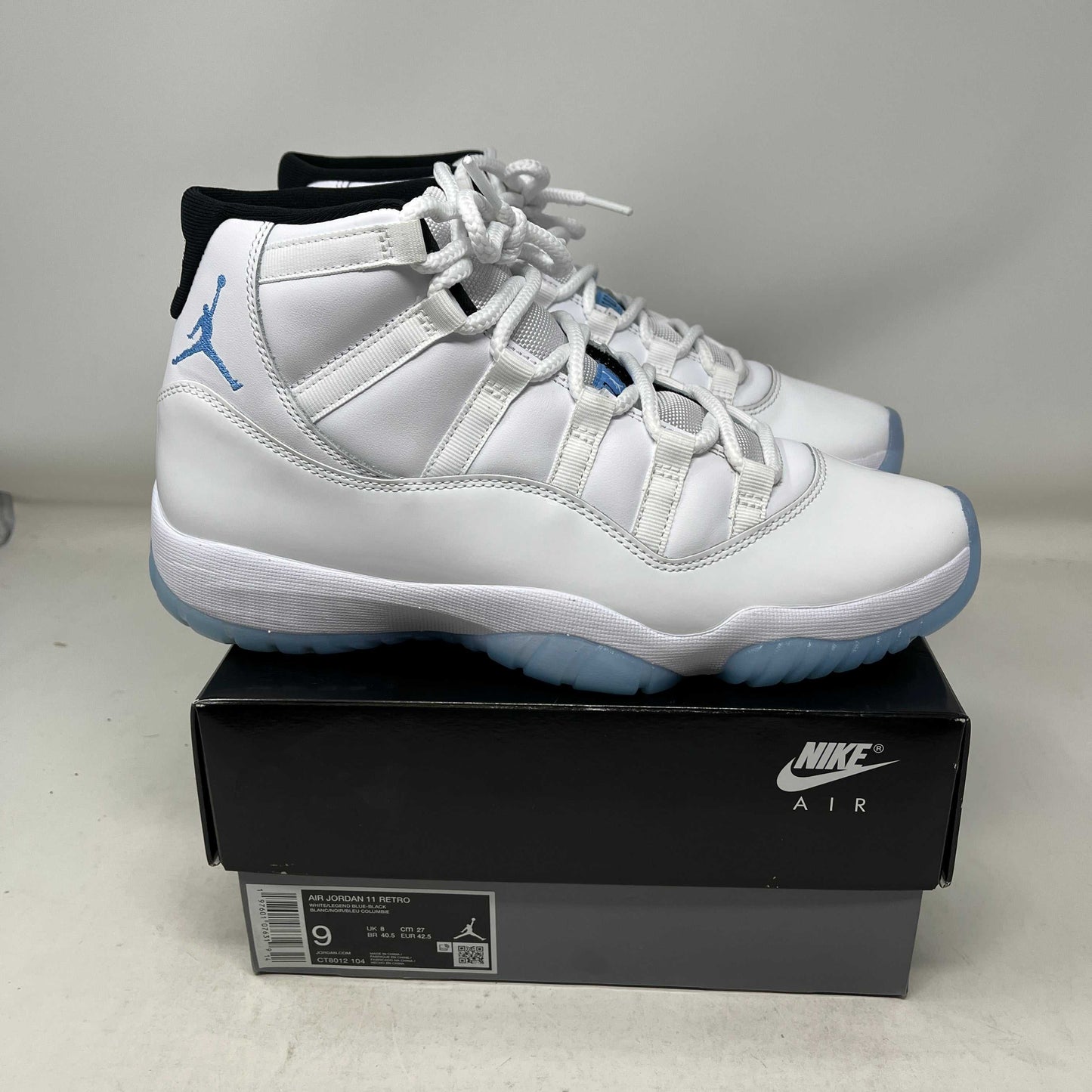 Used Jordan 11 Retro Legend Blue sneakers size 9 with white mesh and blue patent leather