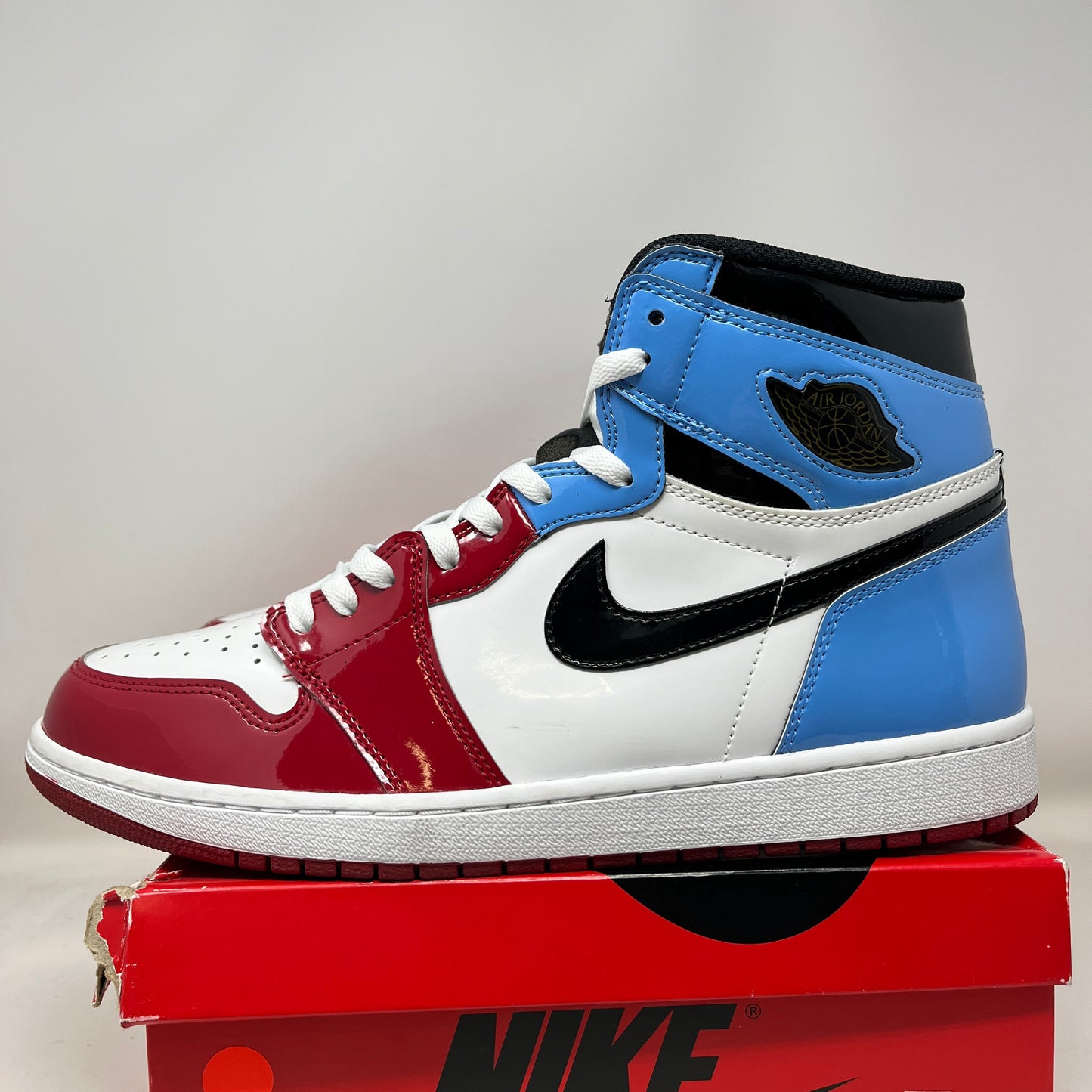 Jordan 1 Retro High Fearless UNC Chicago (Used)