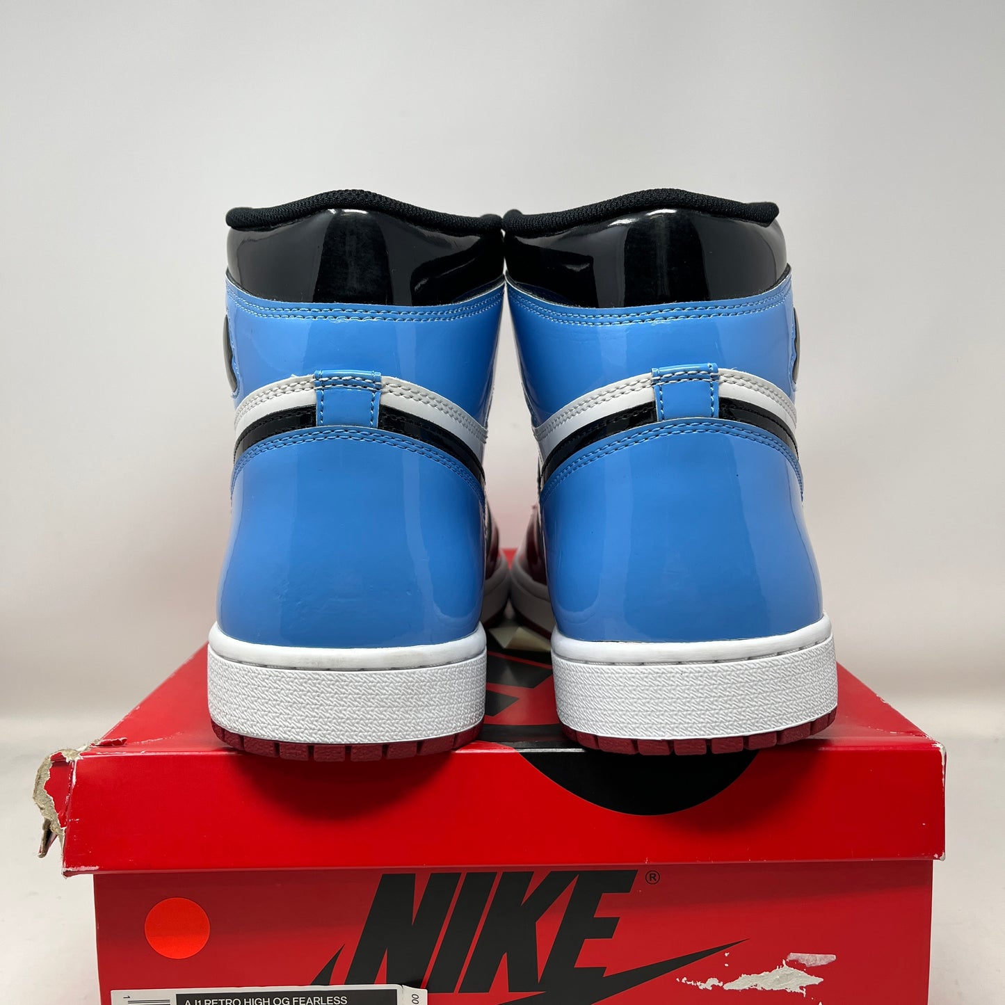Jordan 1 Retro High Fearless UNC Chicago (Used)