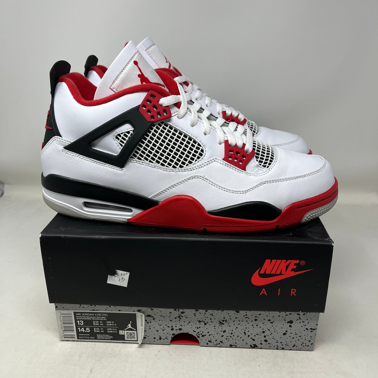 Jordan 4 Retro Fire Red (2020) Used