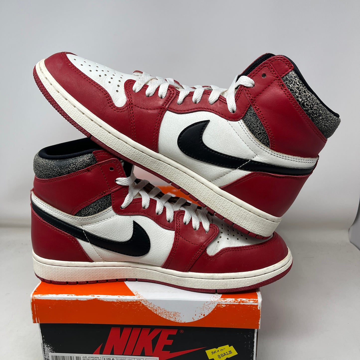 Jordan 1 Retro High OG Chicago Lost and Found (Used)