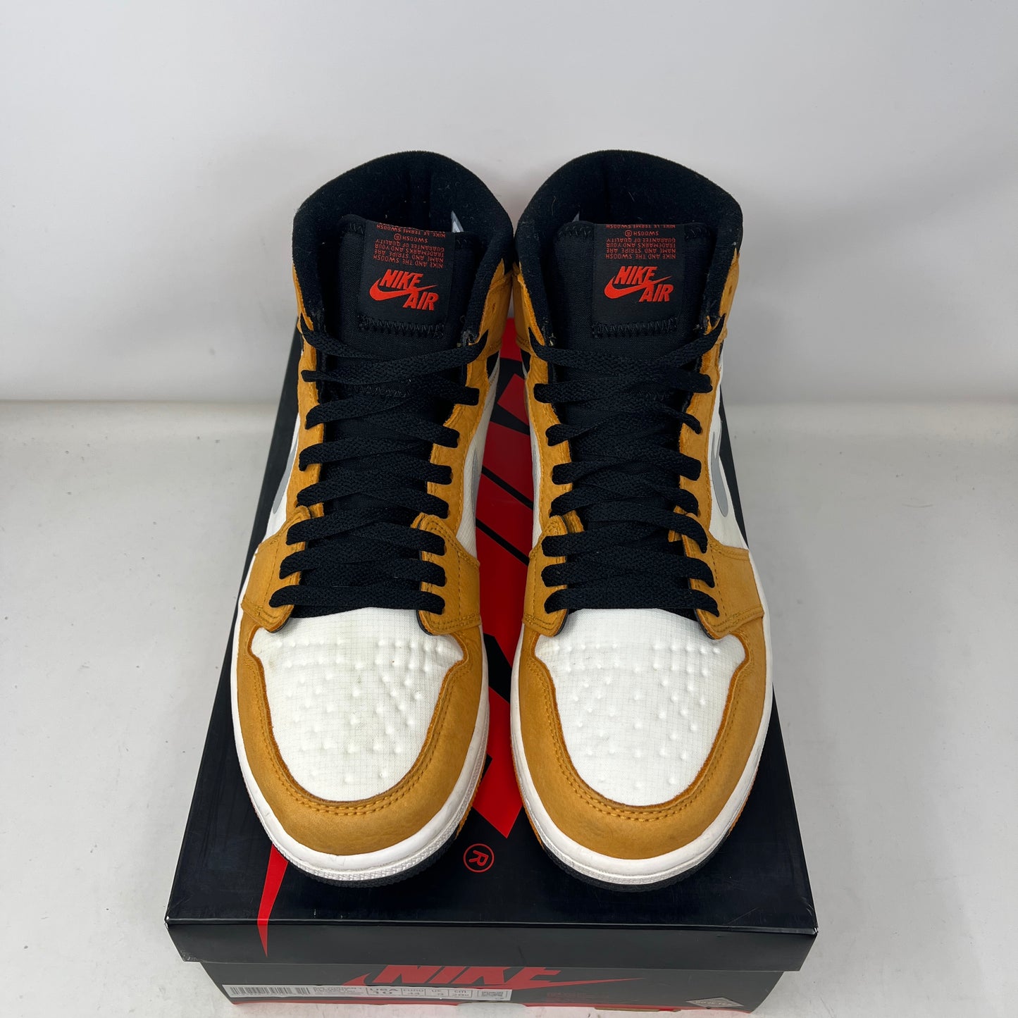 Jordan 1 Retro High Element Gore-Tex Light Curry Used