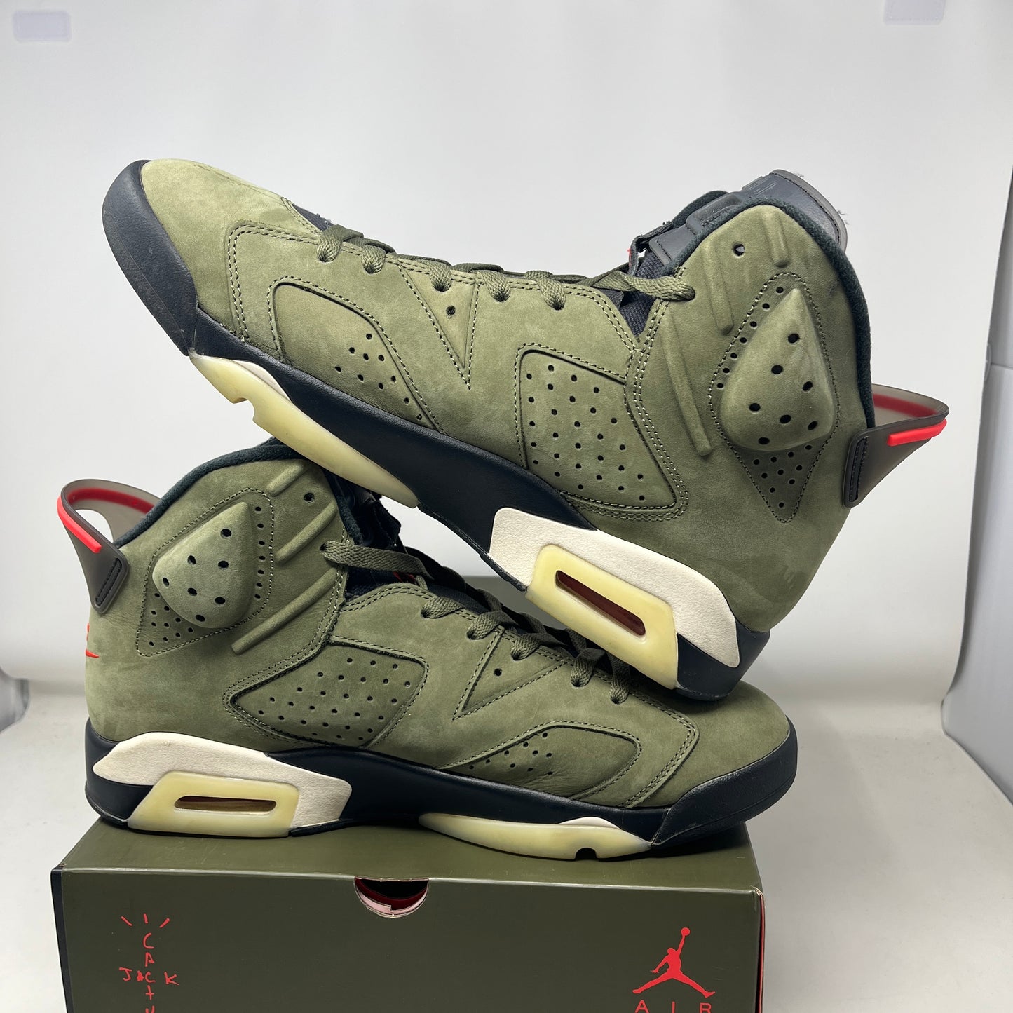 Jordan 6 Retro Travis Scott Used