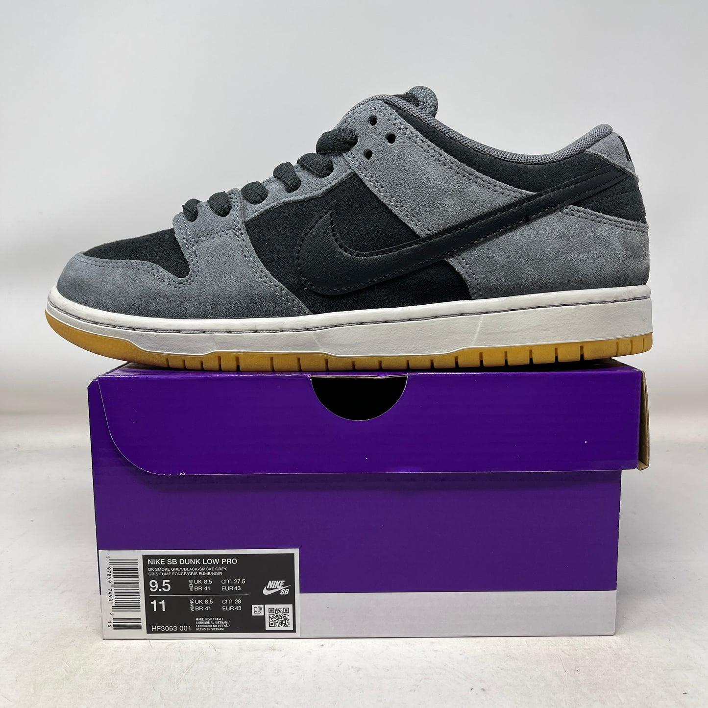 Nike SB Dunk Low Dark Smoke Grey Used