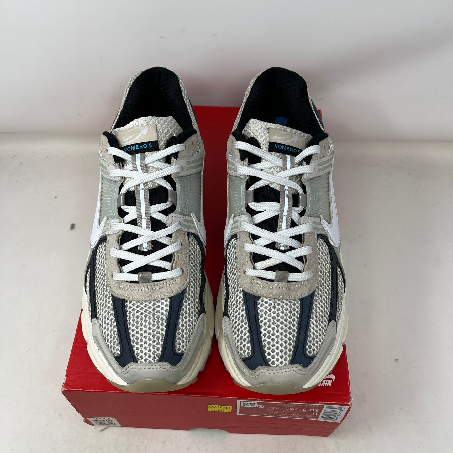 Nike Zoom Vomero 5 Supersonic Light Bone Black Used