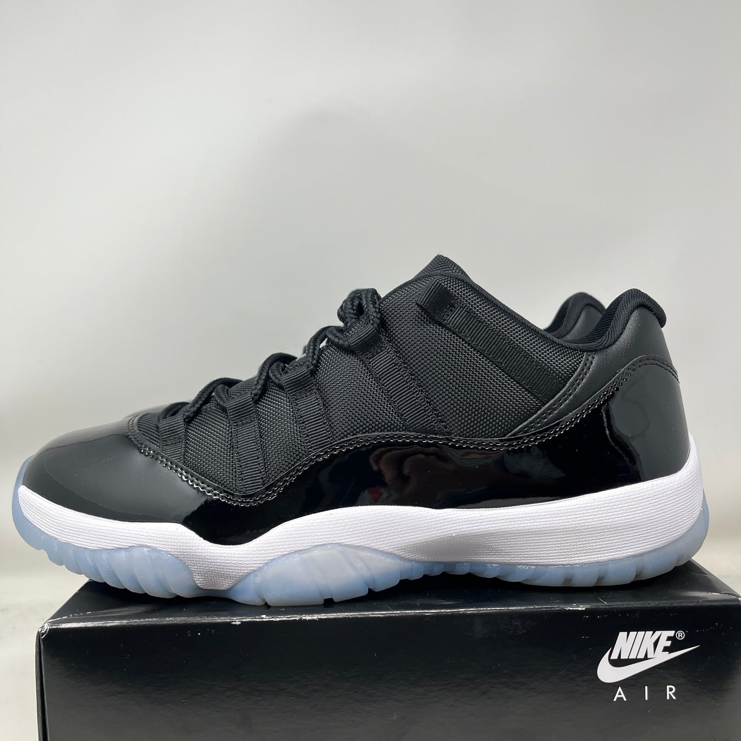 Jordan 11 Retro Low Space Jam Used