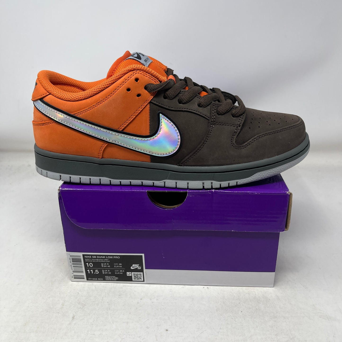 Nike SB Dunk Low Pro Muni Fast Pass