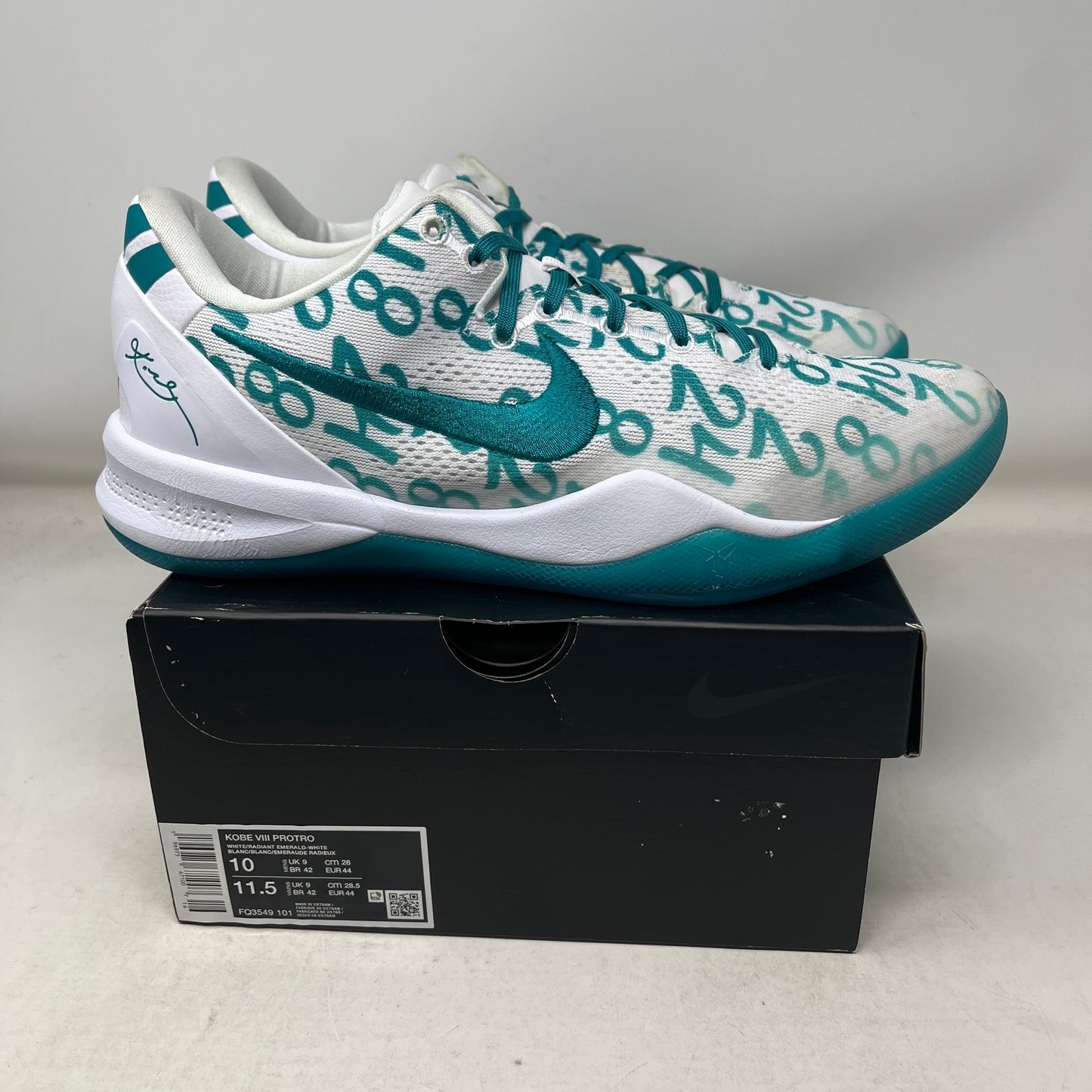 Nike Kobe 8 Protro Radiant Emerald Used