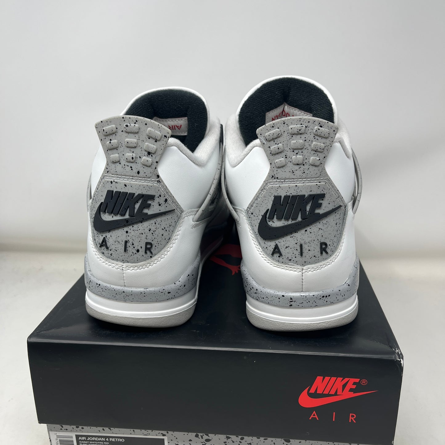 Jordan 4 Retro White Cement (2025) Used