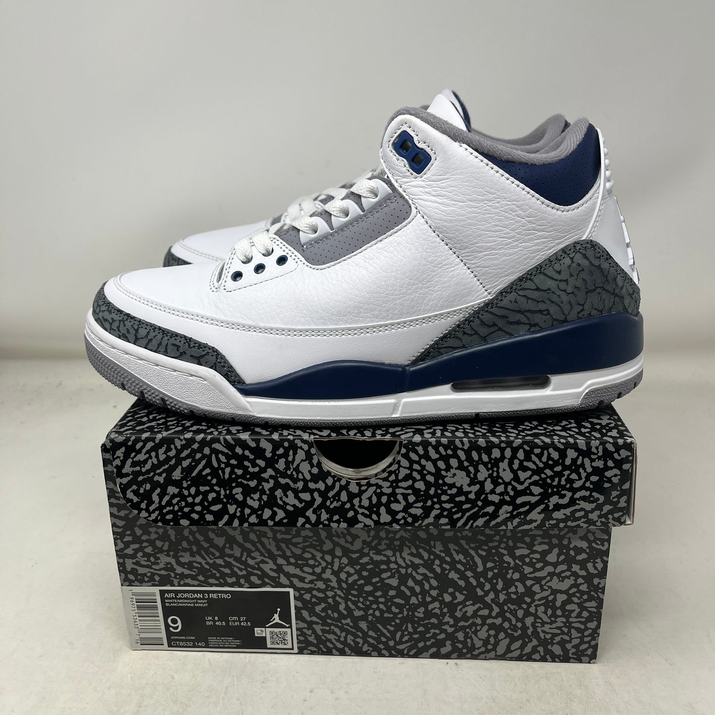Jordan 3 Retro Midnight Navy Used