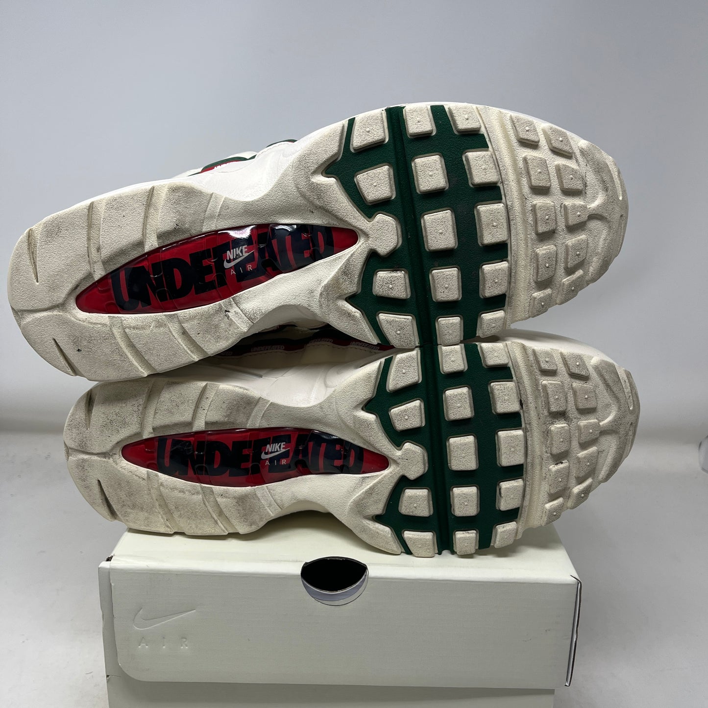 Nike Air Max 95 SP Undefeated Sail