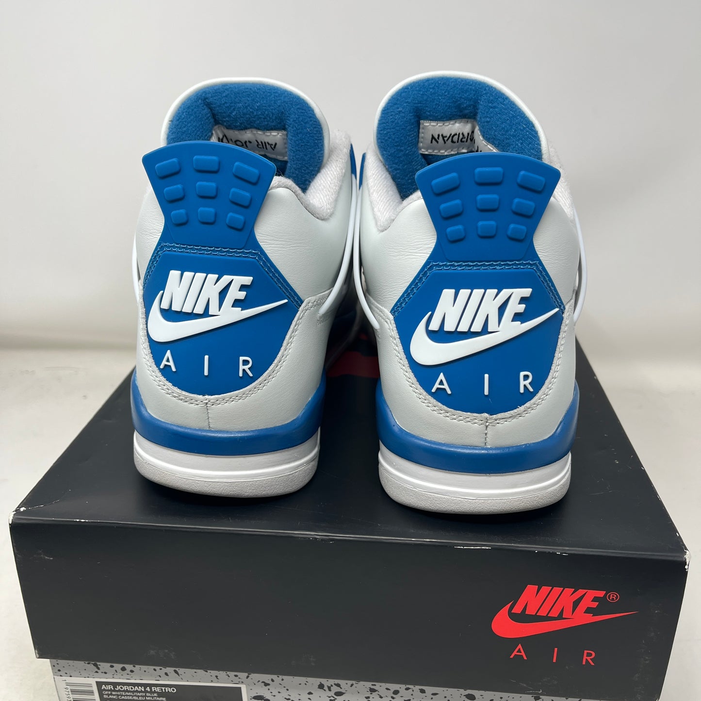 Jordan 4 Retro Military Blue (2024) Used