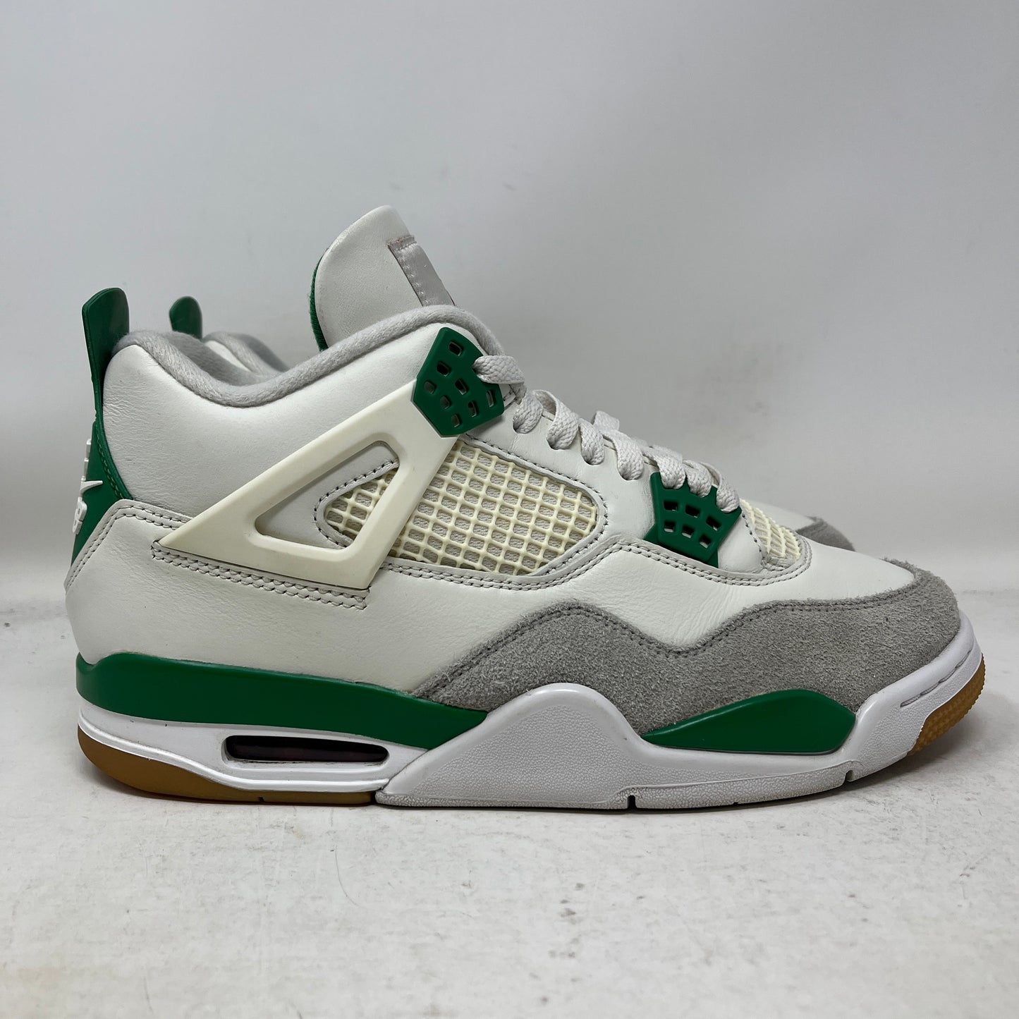 Jordan 4 Retro SB Pine Green Used (No Box)