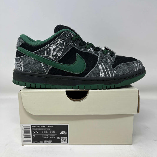 Used Nike SB Dunk Low There Skateboards sneaker in black and green on white shoe box