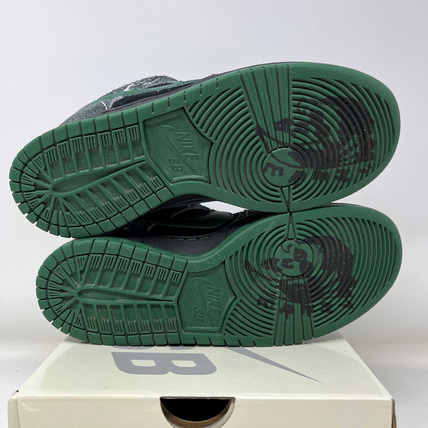 Nike SB Dunk Low There Skateboards Used