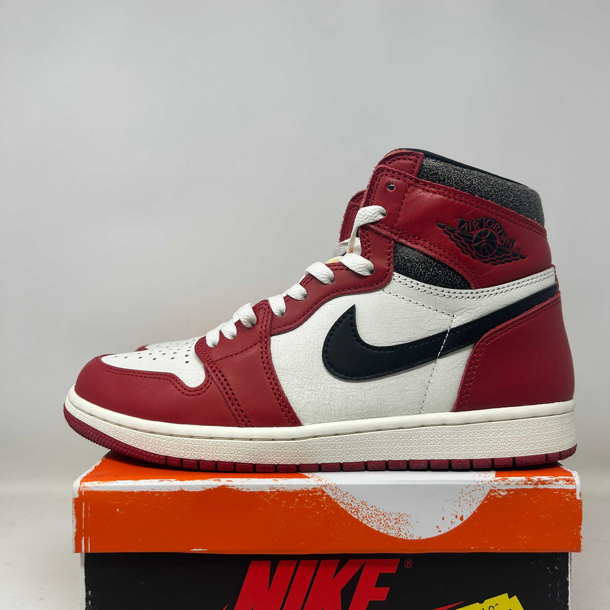 Jordan 1 Retro High OG Chicago Lost and Found Used