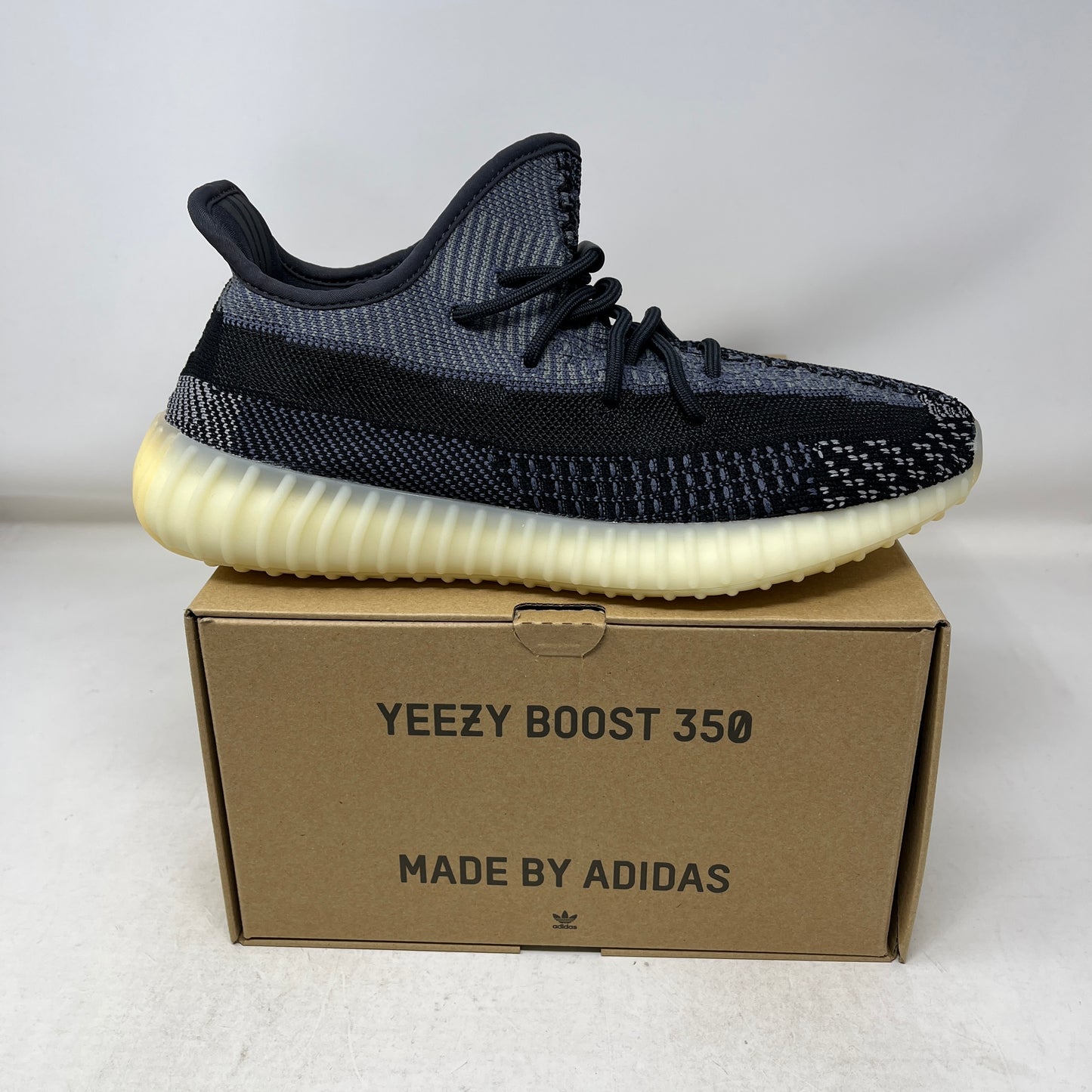 adidas Yeezy Boost 350 V2 Carbon