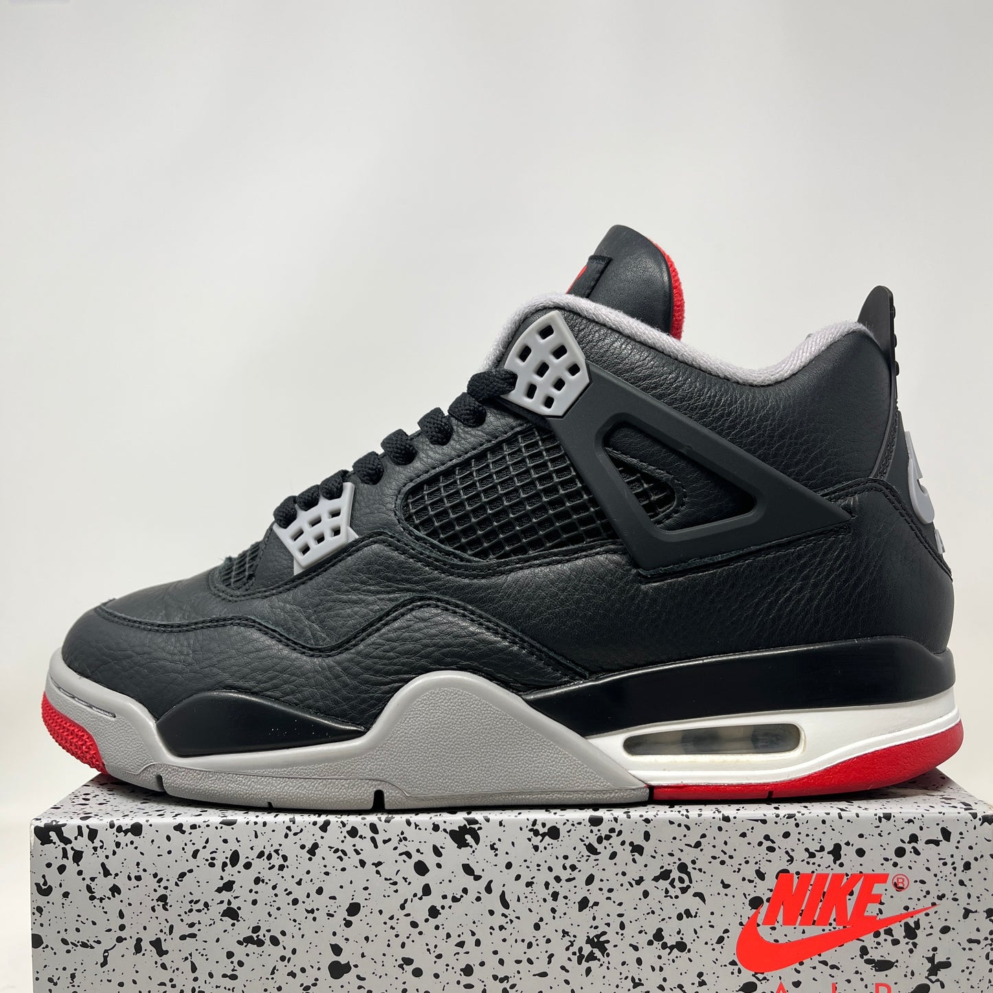 Jordan 4 Retro Bred Reimagined Used