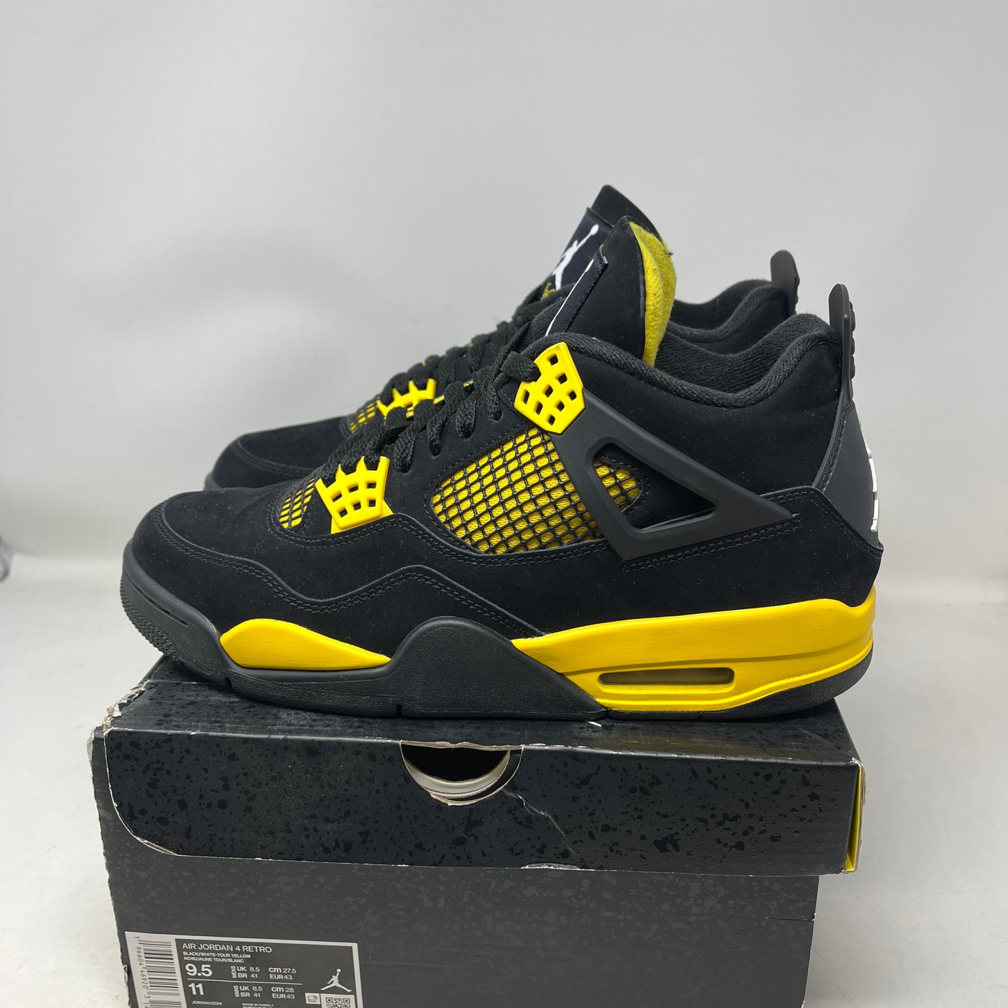 Jordan 4 Retro Thunder (2023) Used