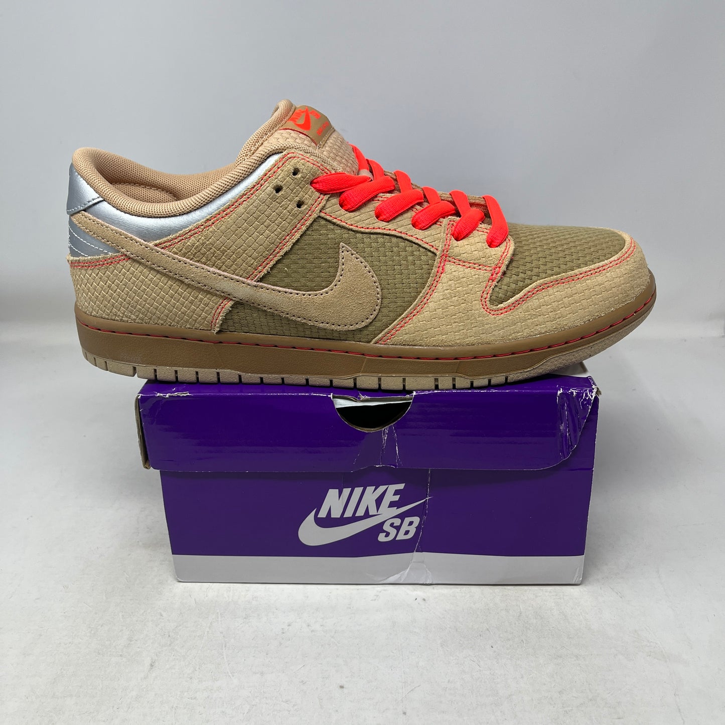 Nike SB Dunk Low Pro Som Tum