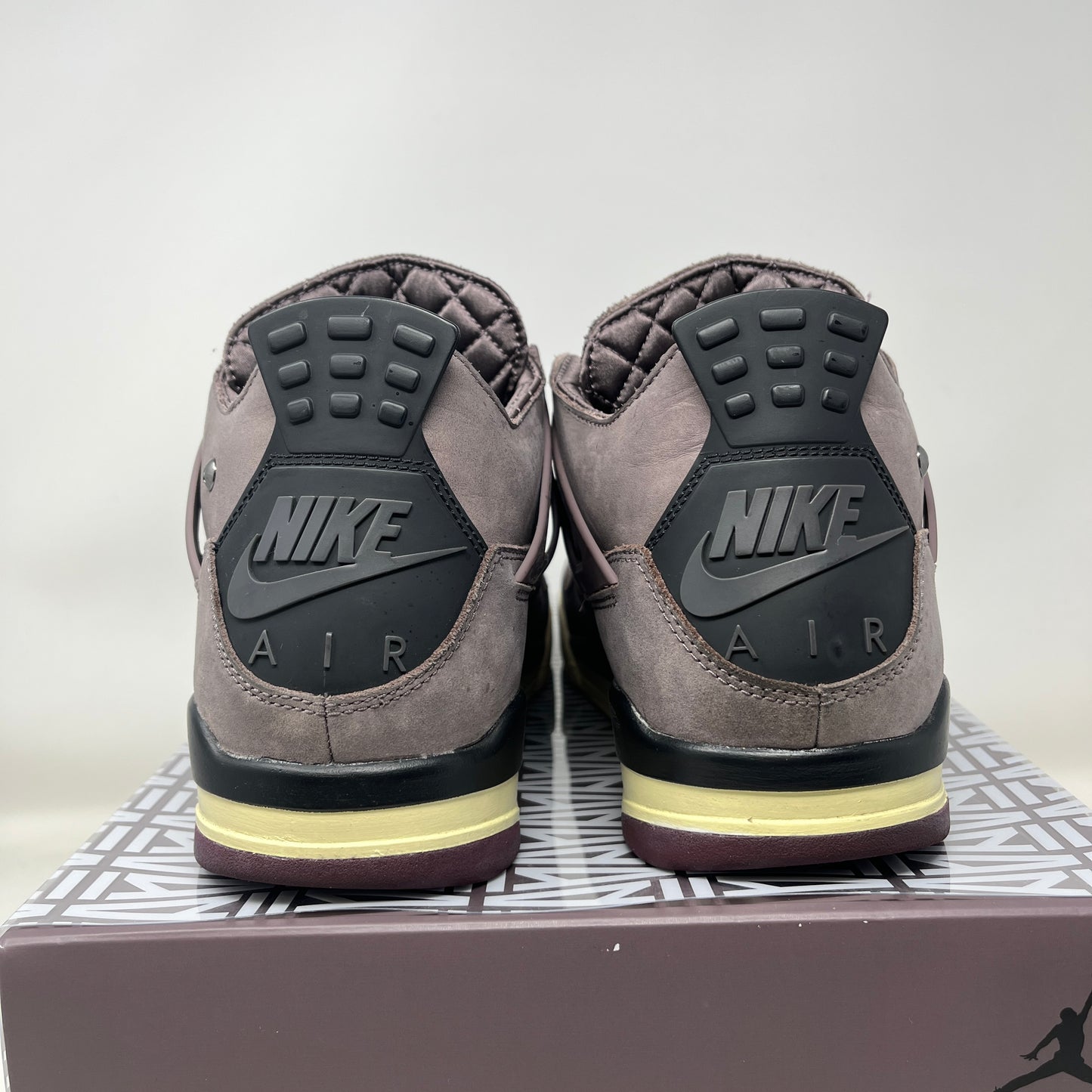 Jordan 4 Retro SP A Ma Maniére Violet Ore Used